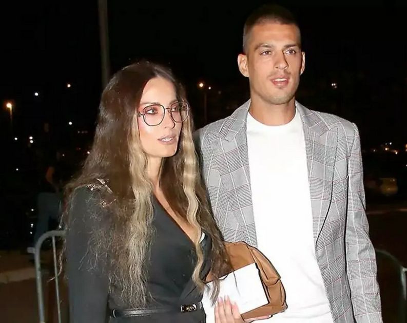 Vujadin Savić se povlači u Francusku, a Mirka mu je ovo poručila pre odlaska