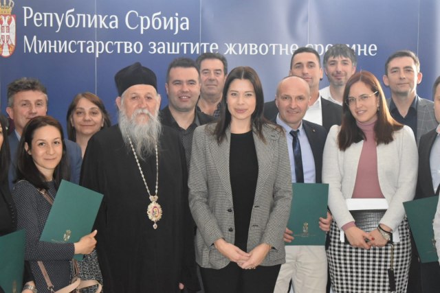 Vujović potpisala ugovore sa upravljačima zaštićenih područja