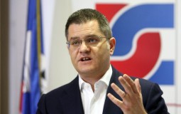 
					Vuk Jeremić ponovo na čelu Narodne stranke 
					
									