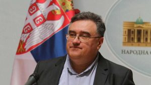 Vukadinović: Opozicija da preispita stavove o bojkotu parlamenta