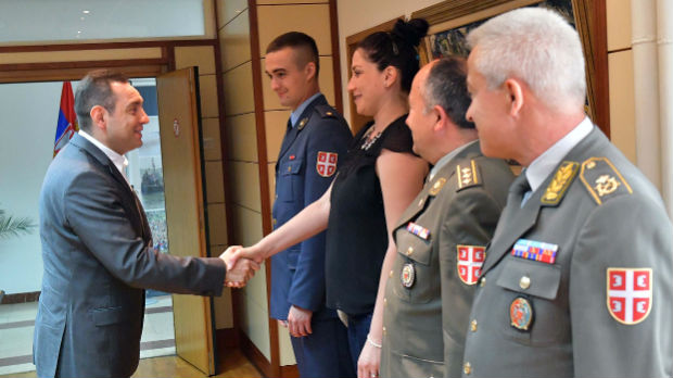 Vulin: Vojska Srbije je čuvar porodičnih vrednosti