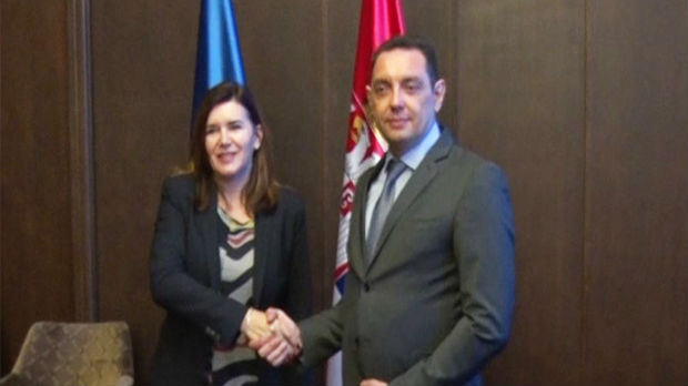 Vulin i rumunska ambasadorka o predstojećem susretu dva premijera