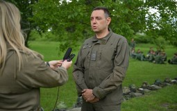 
					Vulin obišao snage VS koje su zbog situacije na severu Kosova u stanju borbene gotovosti 
					
									