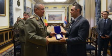 Vulin razgovarao sa rumunskim generalom Ćiukom