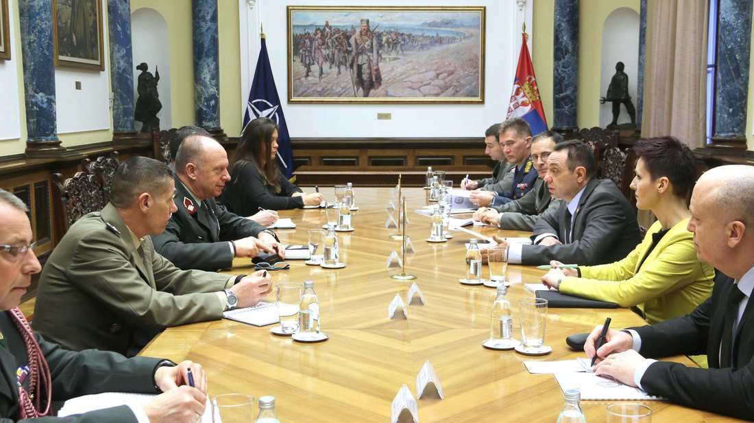 Vulin sa generalom NATO o tzv. vojsci Kosova