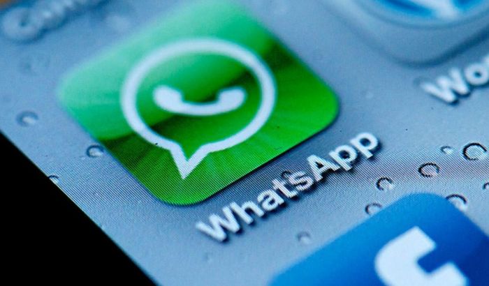 WhatsApp deli vaš broj telefona sa Fejsom