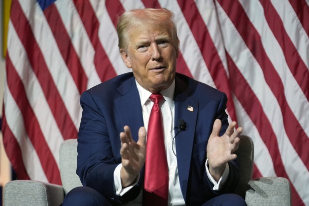 Трамп потврдио да би желео да разговара са папом Лавом XIV