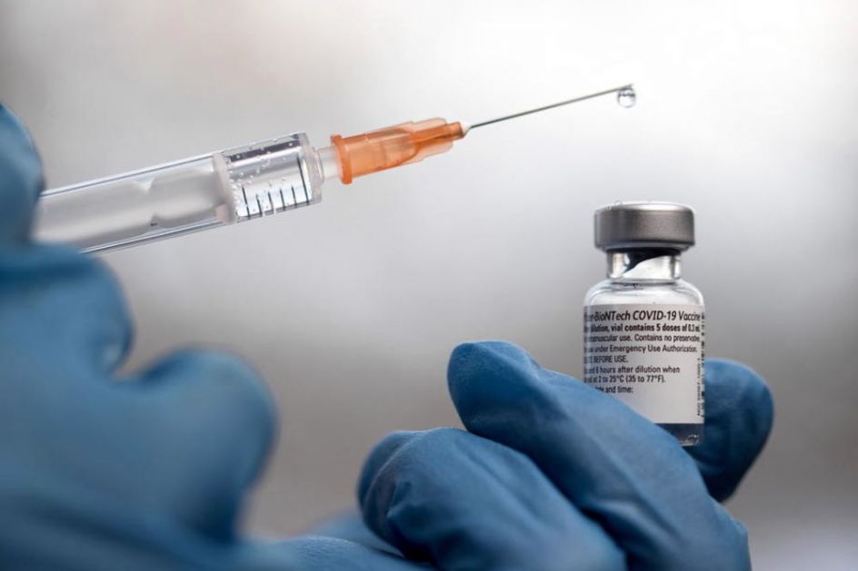 ZA SVAKI SLUČAJ: Izraelske vlasti istražuju slučajeve miokarditisa nakon vakcinisanja Fajzerom, za sada bez zaključaka