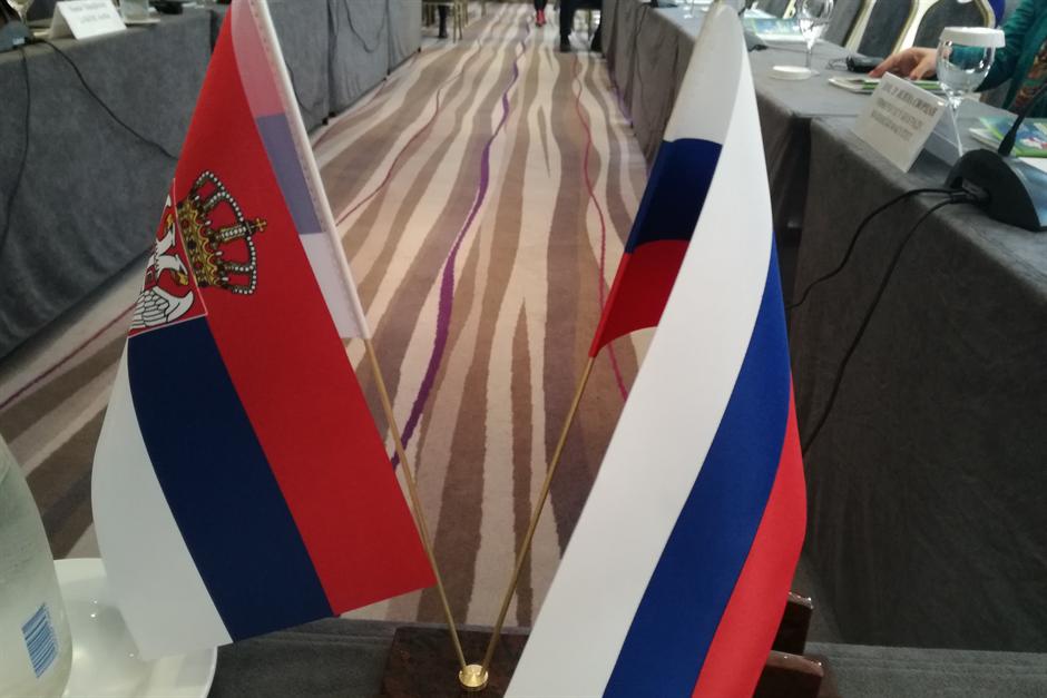 ZA ili PROTIV Putina:U Beogradu glasalo 1.100 Rusa