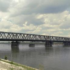 ZABRANA STUPILA NA SNAGU: Preko Pančevačkog mosta ne mogu teška teretna vozila