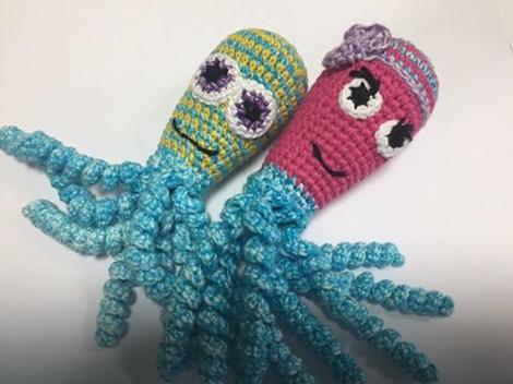 ZAGRLJAJ U PRVIM DANIMA ŽIVOTA Hobotnice igračke koje pomožu PREVREMENO ROĐENIM BEBAMA u Srbiji