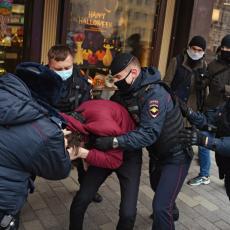ZAHAROVA RASKRINKALA ZAPADNE DRŽAVE: Opozicija primenjuje dobro uvežbanu taktiku na ulicama Moskve