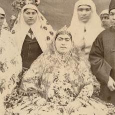 ZANOSNE VITKE LEPOTICE KOJE ISPUNJAVAJU SVAKU ŽELJU GOSPODARA? Prave fotografije žena iz harema jednog vladara (FOTO)