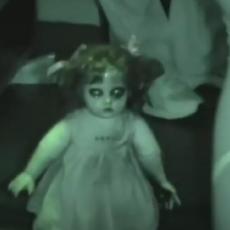 ZAPALILA KUĆU, UBILA VLASNIKE... Istraživač paranormalnog tvrdi da je ova lutka UKLETA! (VIDEO)