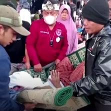 ZAVRŠILI ČASOVE, PA OTIŠLI U SMRT: Među žrtvama razornog zemljotresa u Indoneziji NAJVEĆI BROJ DECE