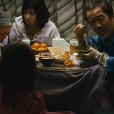 ZBOG FESTIVALA U KANU SLAVI SE U JAPANU: Zlatnu palmu dobio film Kradljivci (VIDEO) 