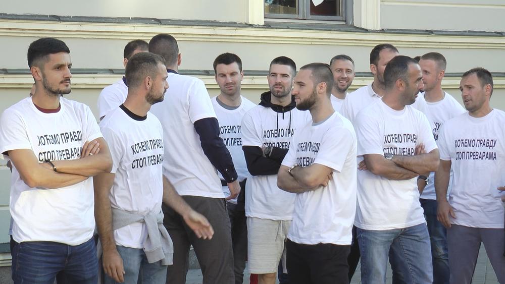 ZBOG NARUŠENOG ZDRAVLJA: Bivši igrači Borca i Jagodine prekinuli štrajk glađu!