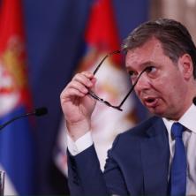 ŽELE DA OSTAVE SEVER KOSOVA BEZ MUŠKIH GLAVA Vučić uperio prstom u međunarodnu zajednicu: Dali su kart blanš za ubijanje Srba!