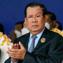 ŽELEO BIH DA VAS UPOZORIM Odlazeći kambodžanski premijer zapretio: Ako mom sinu prete smrću, vratiću se na funkciju, a onda...