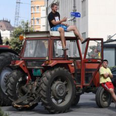 ŽELJA DA SE DOĐE NA VLAST PO SVAKU CENU: Opozicija preko protesta poljoprivrednika destabilizuje Srbiju i Novi Sad