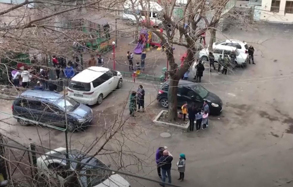 ZEMLJOTRES U JEREVANU: Dobro se treslo na 4,7 stepeni, građani izašli na ulice (VIDEO)