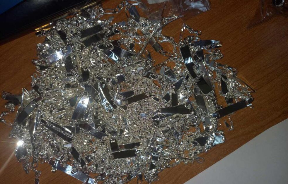 ZLATO U PELENAMA: Pronađeno pola kilograma nakita u vrednosti preko 2,2 miliona dinara
