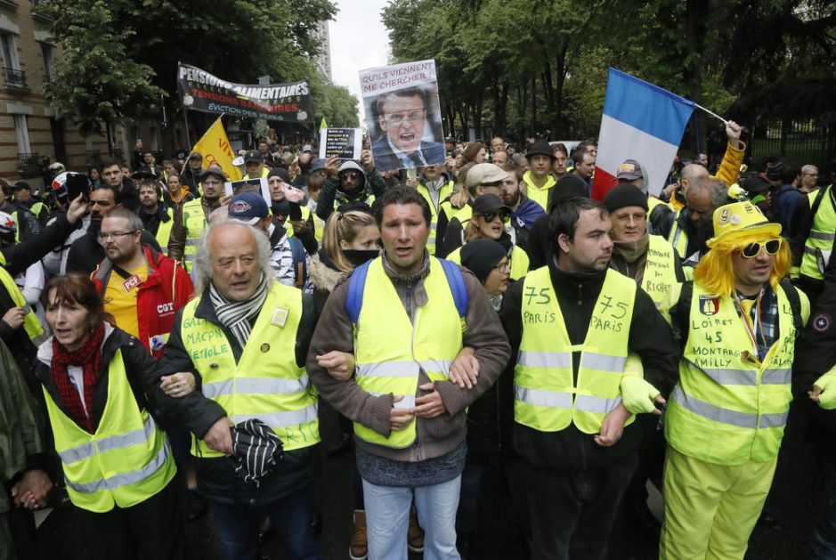 ŽUTI PRSLUCI NE ODUSTAJU: Već 26 subota zaredom protesti na ulicama Francuskih gradova!
