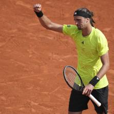 ZVEREV SVE BLIŽI NOVAKU: Nemac u tri seta do osmine finala