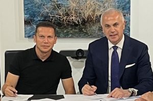 ZVEZDA IMA NOVOG TRENERA: Bahar potpisao dugogodišnji ugovor sa crveno-belima!