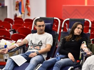 ZVEZDA POKRENULA AKCIJU „CRVENO-BELA KRV“: Navijači će moći da daju krv i u Republici Srpskoj!