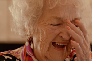 Za 100. rođendan joj je unuk priredio pravo iznenađenje! Imala je takvu žurku koju niko od vas verovatno nikad nije imao!