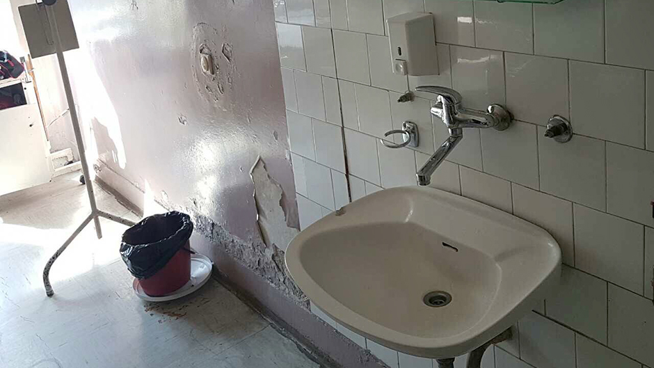 Za 15 dana renoviranja, okrečen jedan toalet na Infektivnoj