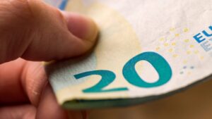 Za 20 evra prijavilo se 99.157 građana, isplata kreće 7. decembra