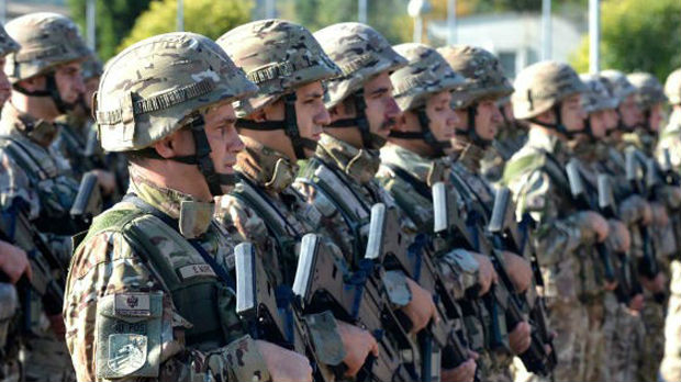 Za dobrovoljno služenje vojske plata u Crnoj Gori 250 i 300 evra