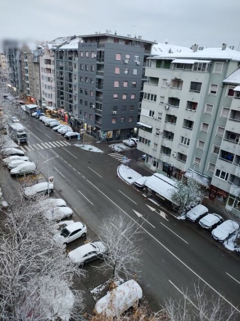 Zabeleo se Novi Sad, pao prvi ovosezonski sneg