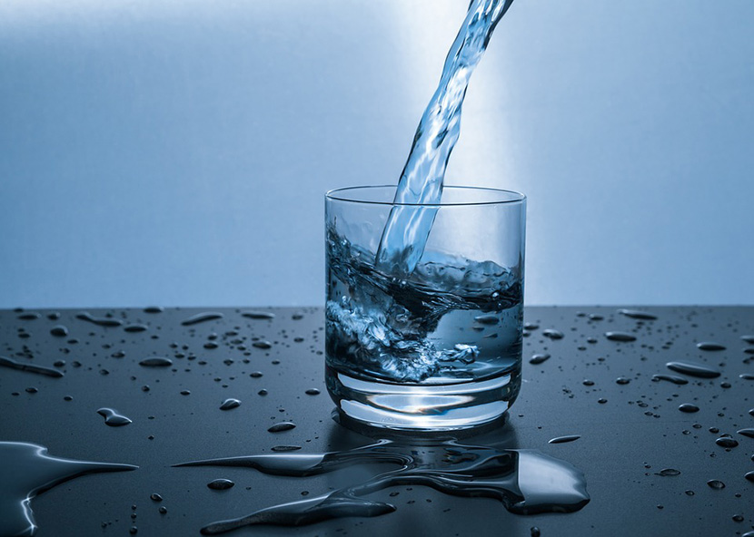 Zaboravite na probleme sa stomakom – ovo je najbolji način da uvek pijete čistu vodu gde god bili!