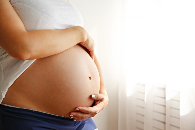 Uče studentkinje kada da planiraju trudnoću  seminari će pomoći?