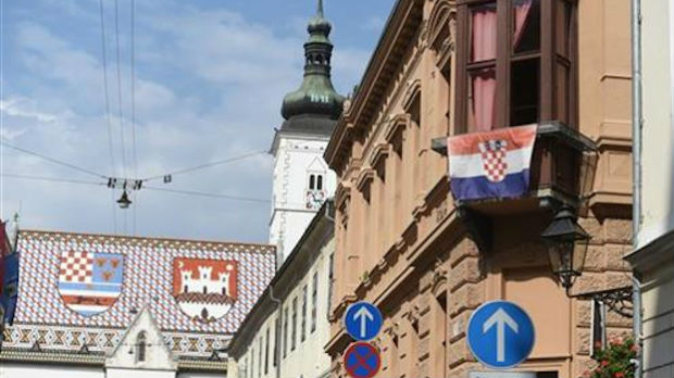 Zagreb uputio protestnu notu Italiji zbog spomenika D‘ Anuciju u Trstu
