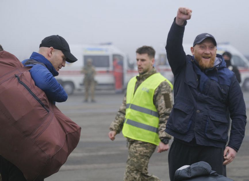 Zaharova: Kijev prebacuje tešku artiljeriju ka Donbasu