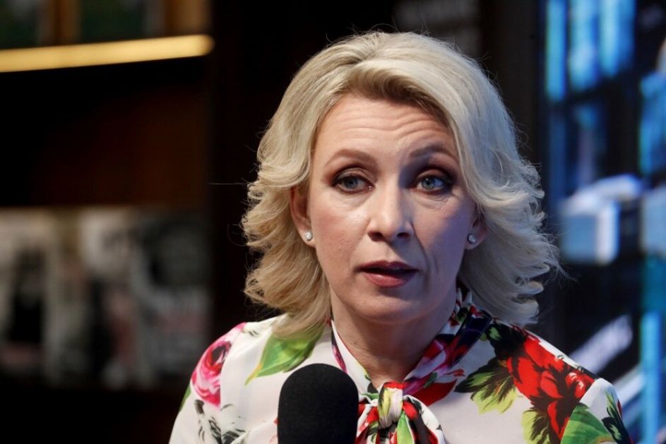 Zaharova: Makronove izjave da Putin ne želi mir su podla laž