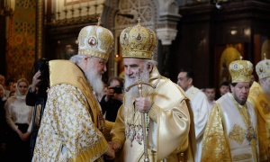 Zajednička liturgija patrijarha Kirila i Irineja u Moskvi (FOTO)