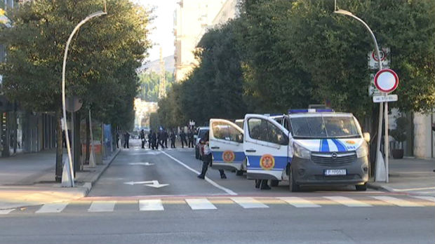 Zakon o slobodi veroispovesti pred poslanicima, policija blokirala centar Podgorice