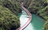 Zanimljivo inženjersko rešenje: Vijugavi plutajući most VIDEO