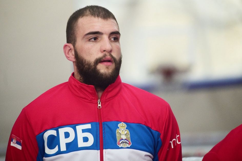 Žao mi je, moram da odustanem: Veljko Ražnatović povređen, izneo detalje zdravstvenog stanja