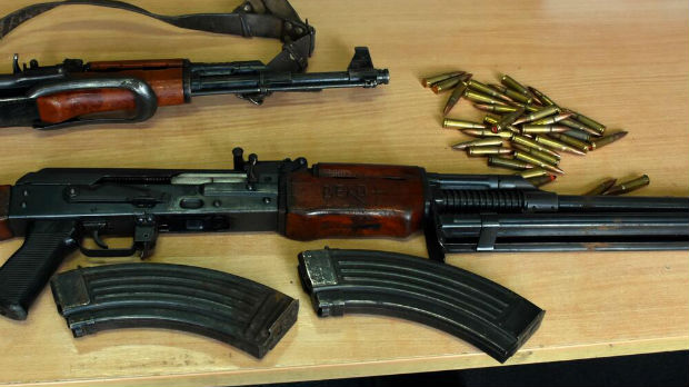 Zapleljeni droga i oružje kod Nikšića, uhapšen osumnjičeni