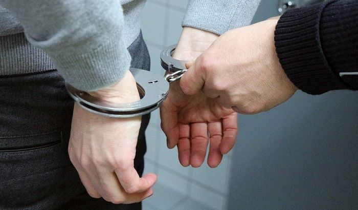 Zaplena droge i oružja u Beogradu, uhapšeno 18 švercera