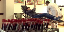 Zaposleni u NSZ u akciji davanja krvi