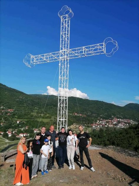 Zasijao krst iznad Trgovišta