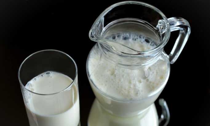 Zašto je dobro da pijete mleko uz doručak