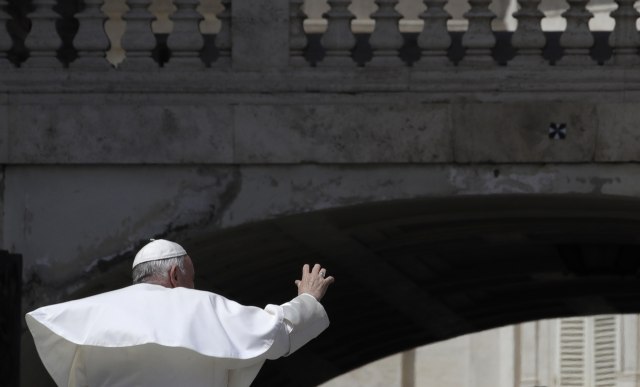 Zašto je papa toliko razbesneo Hrvate